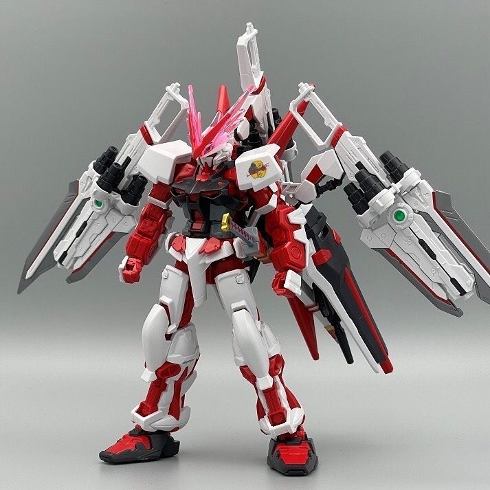 Frame Model Kit - Astray Red Frame Gundam Assembly Model