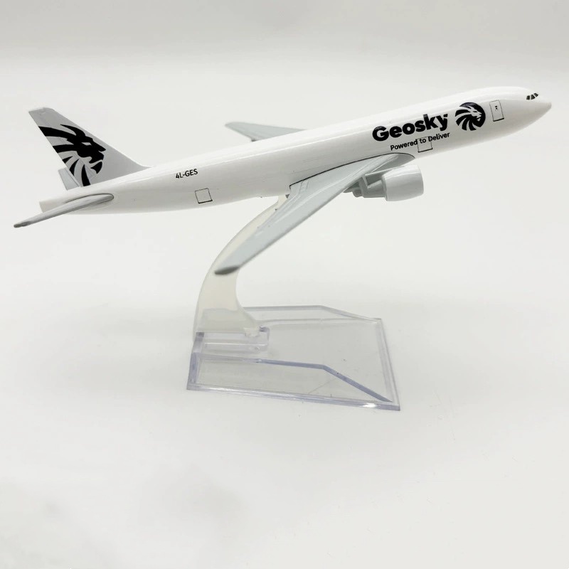 16cm Georgia B767 Toy Airplane - Model Kit Airplane ulasan dan harga