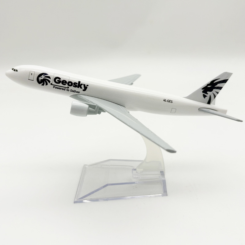 16cm Georgia B767 Toy Airplane - Model Kit Airplane ulasan dan harga